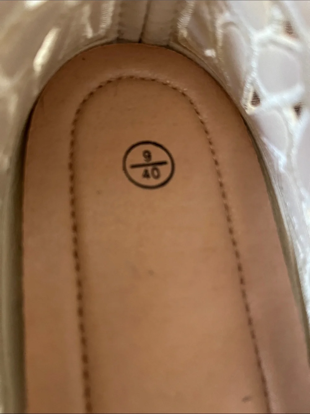 Women's Cream Floral Cutout Slip-On Flats - Picture 3 of 6